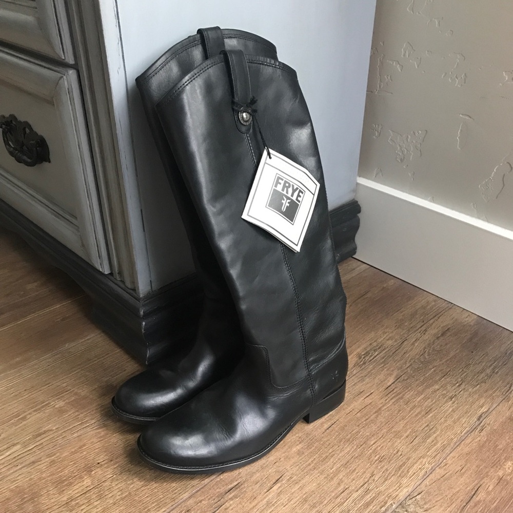 Frye melissa button bots black size 8.5